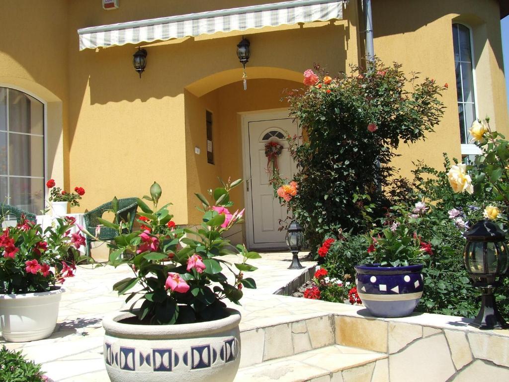 Abbázia Apartman Eger Exterior foto