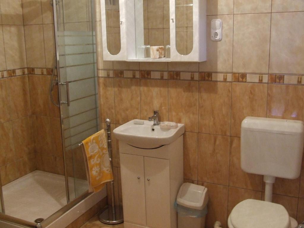 Abbázia Apartman Eger Quarto foto